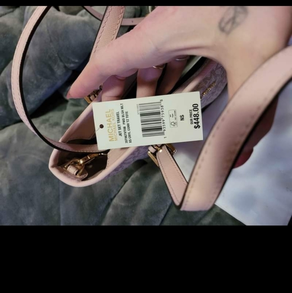 Nwt Michael kors med. white and pink mk purse - Picture 2 of 5